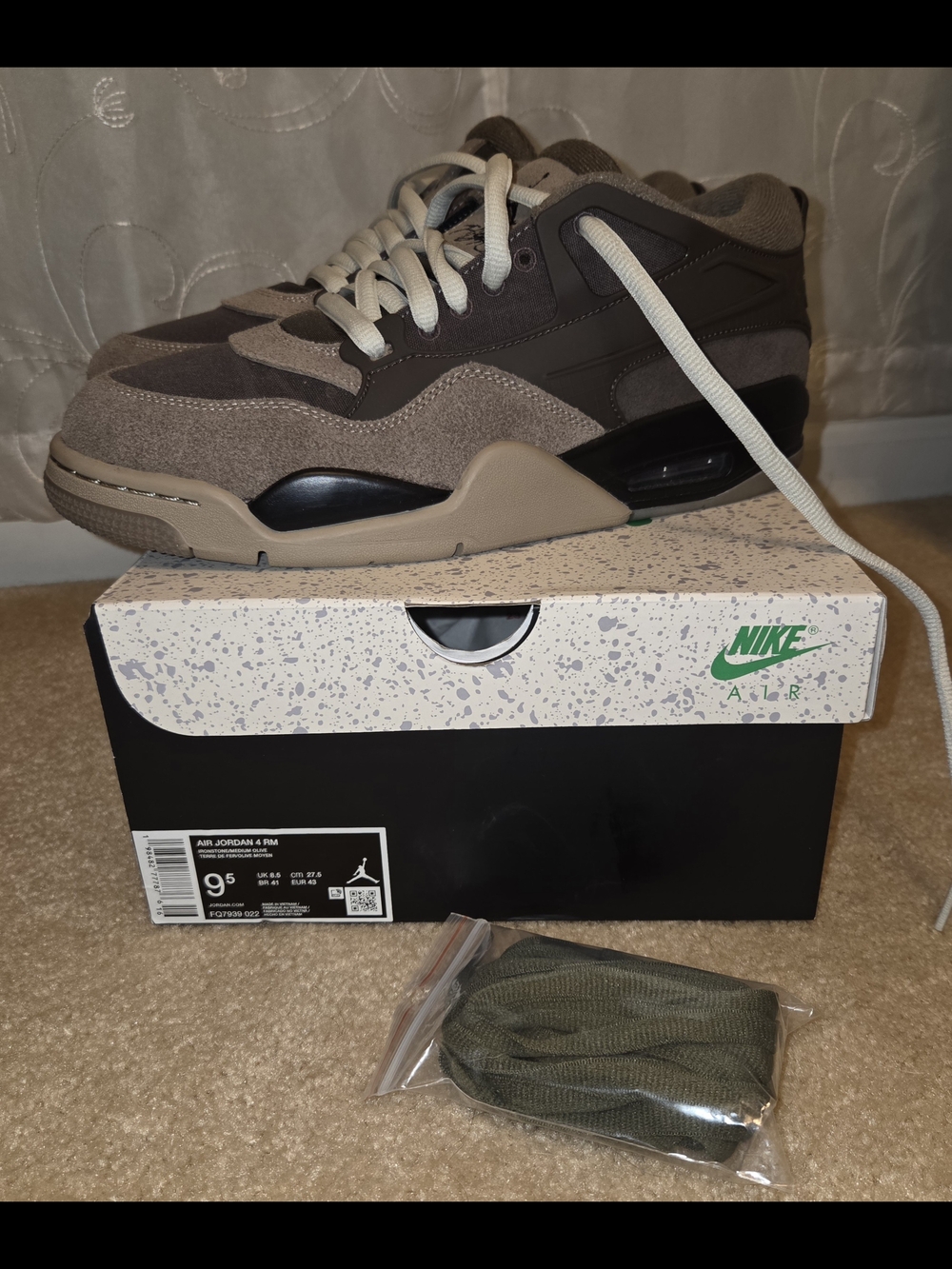 Nike Air Jordan 4 RM